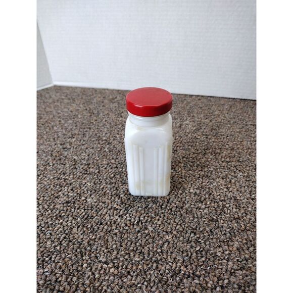 Vintage GRIFFITH's CELERY Salt MILK GLASS SPICE SHAKER JAR RED LID YELLOW GOLD - Picture 2 of 8